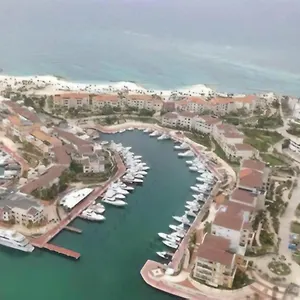 cap-cana-luxurious-marina-condo.comcaribbean.com/